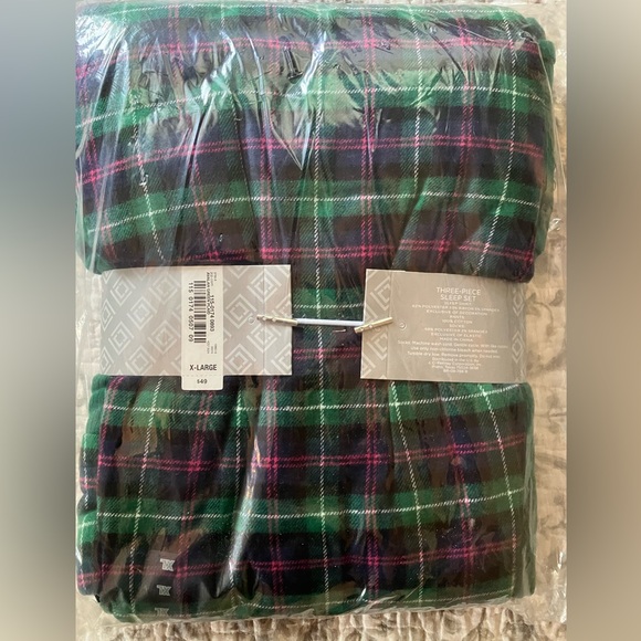 Liz Claiborne 3 Piece Sleep Set XL Pajamas - Picture 3 of 4